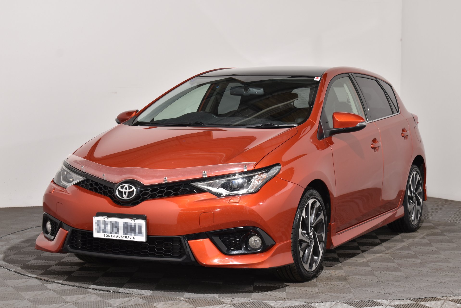 2015 Toyota Corolla ZR — photo 13