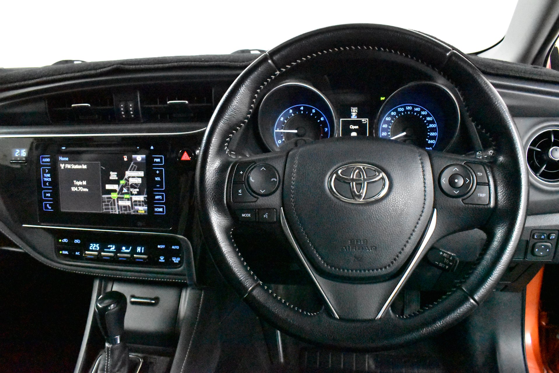 2015 Toyota Corolla ZR — photo 5
