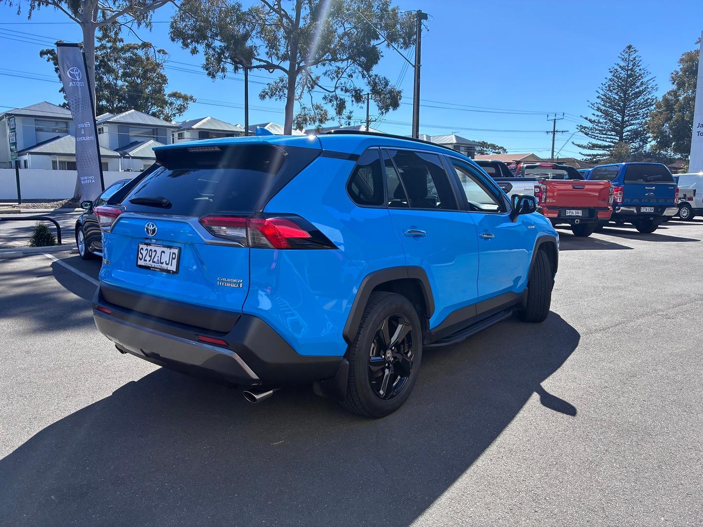 2021 Toyota RAV4 Cruiser — photo 4