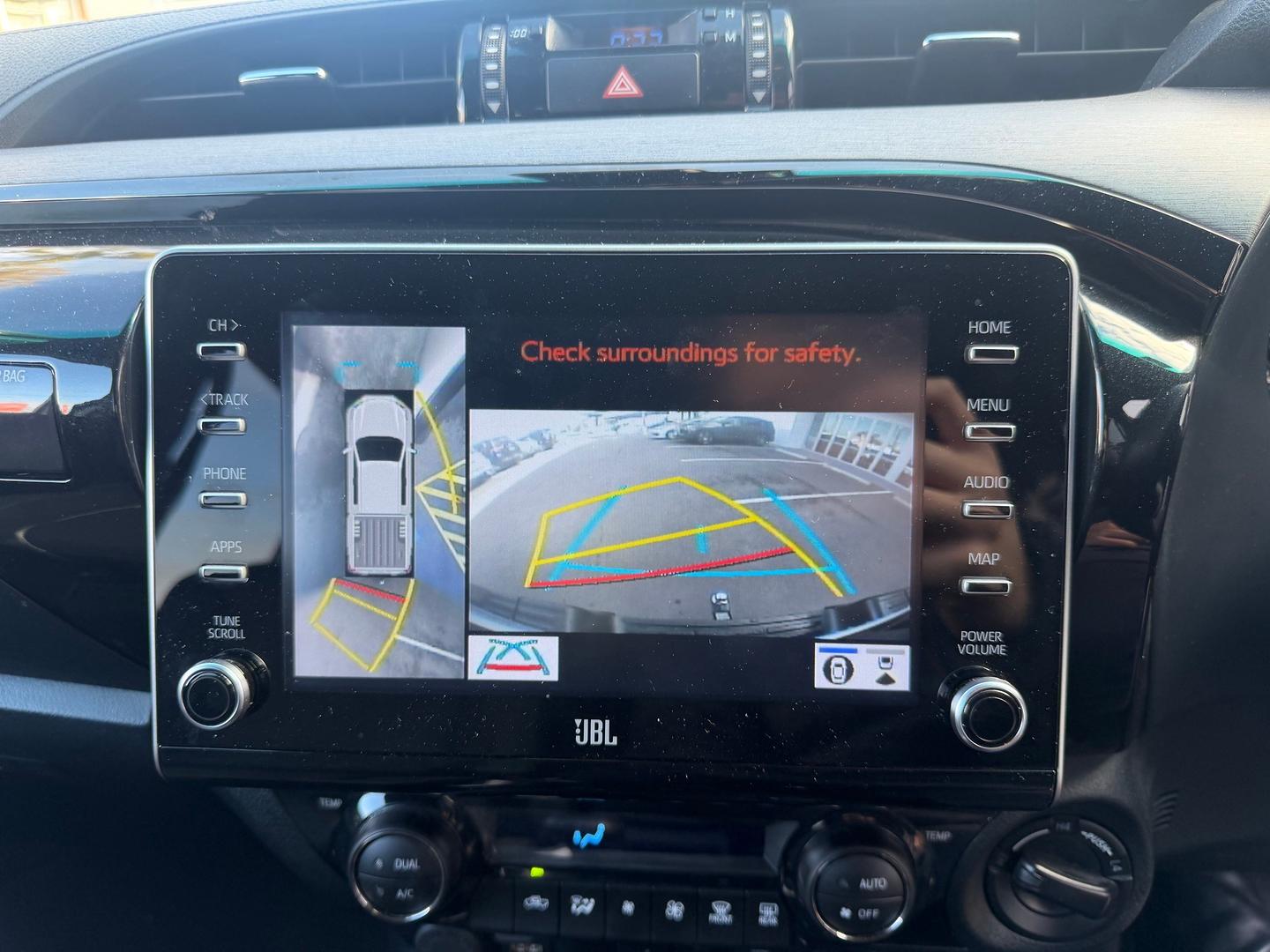 2025 Toyota Hilux Rogue 48V — photo 11