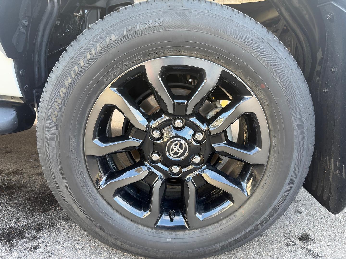 2025 Toyota Hilux Rogue 48V — photo 7