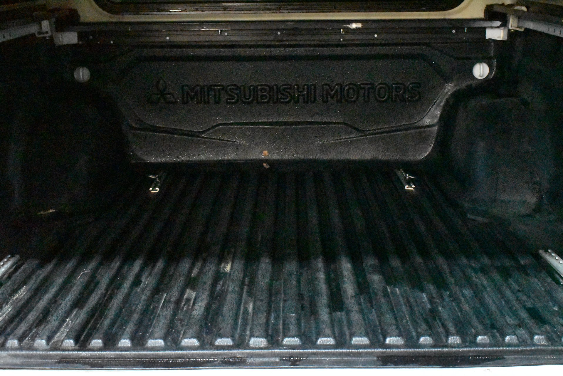 2020 Mitsubishi Triton GSR — photo 16