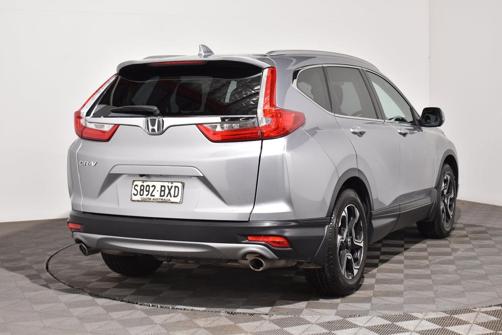 2018 Honda CR-V Sport — photo 14