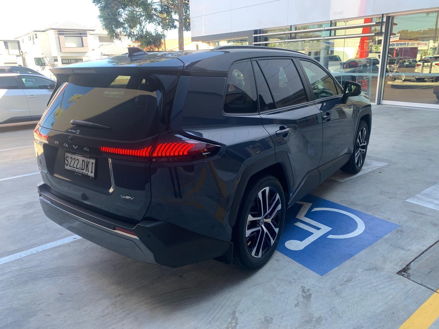 2026 Toyota RAV4 Cruiser — photo 2