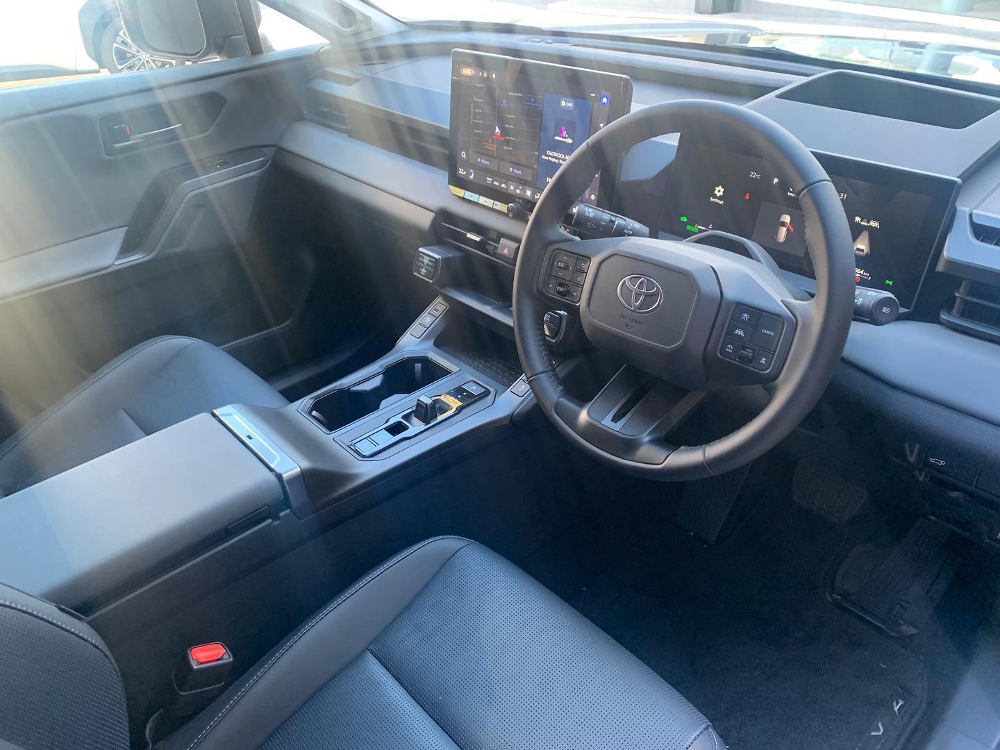 2026 Toyota RAV4 Cruiser — photo 4