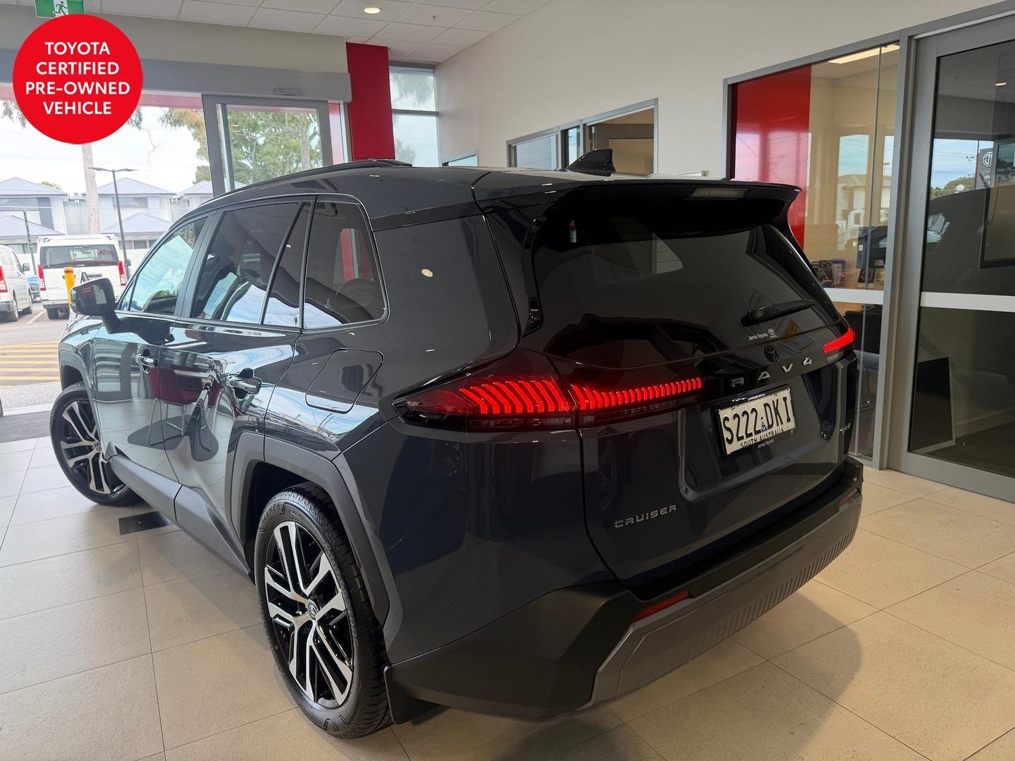 2026 Toyota RAV4 Cruiser — photo 5