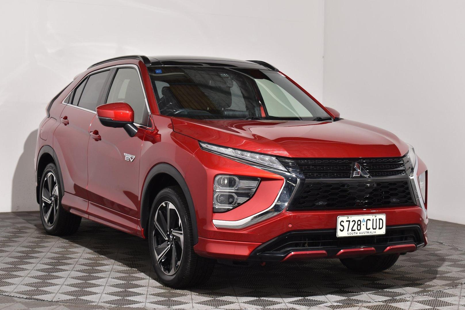 2022 Mitsubishi Eclipse Cross PHEV Exceed — photo 1