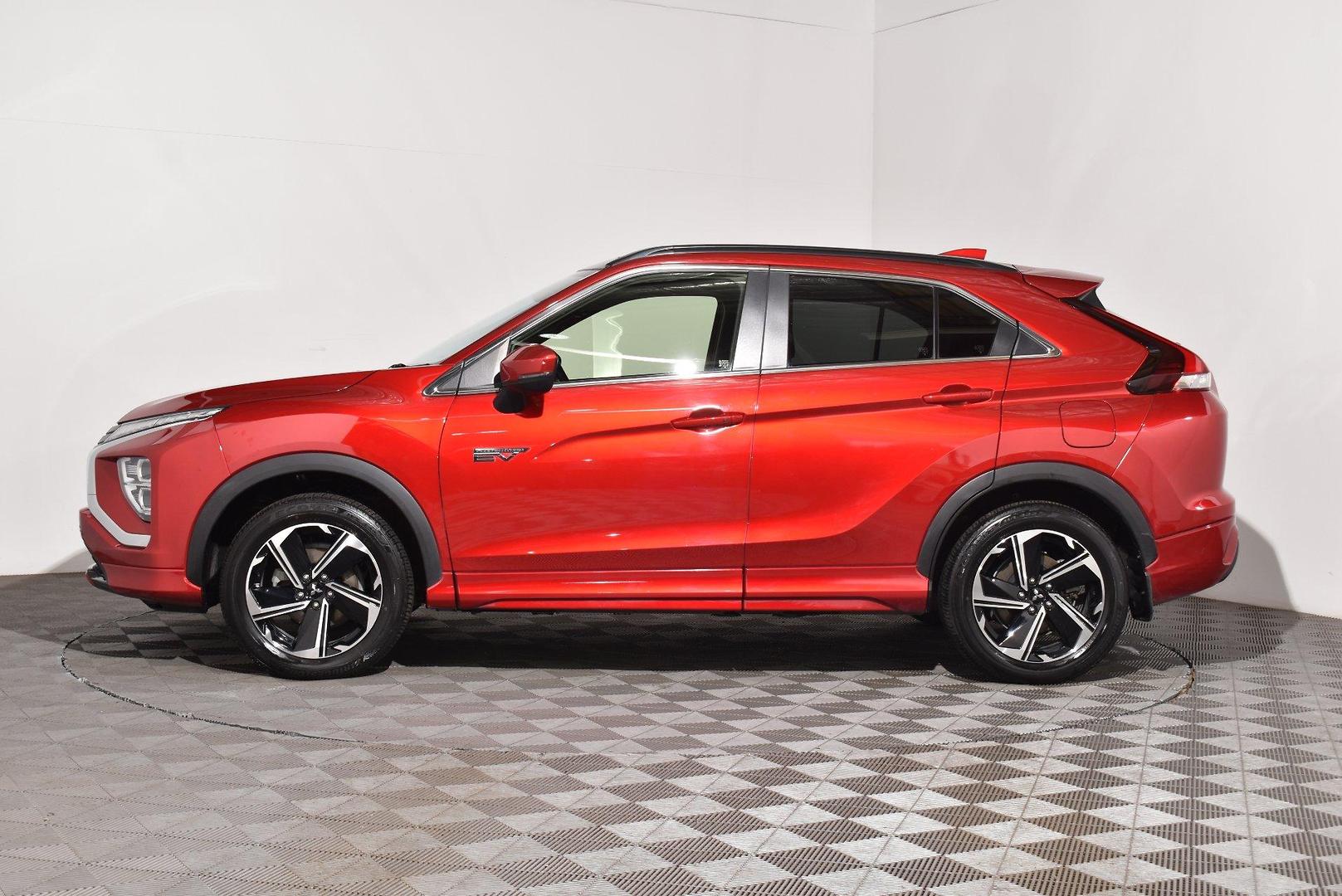 2022 Mitsubishi Eclipse Cross PHEV Exceed — photo 11