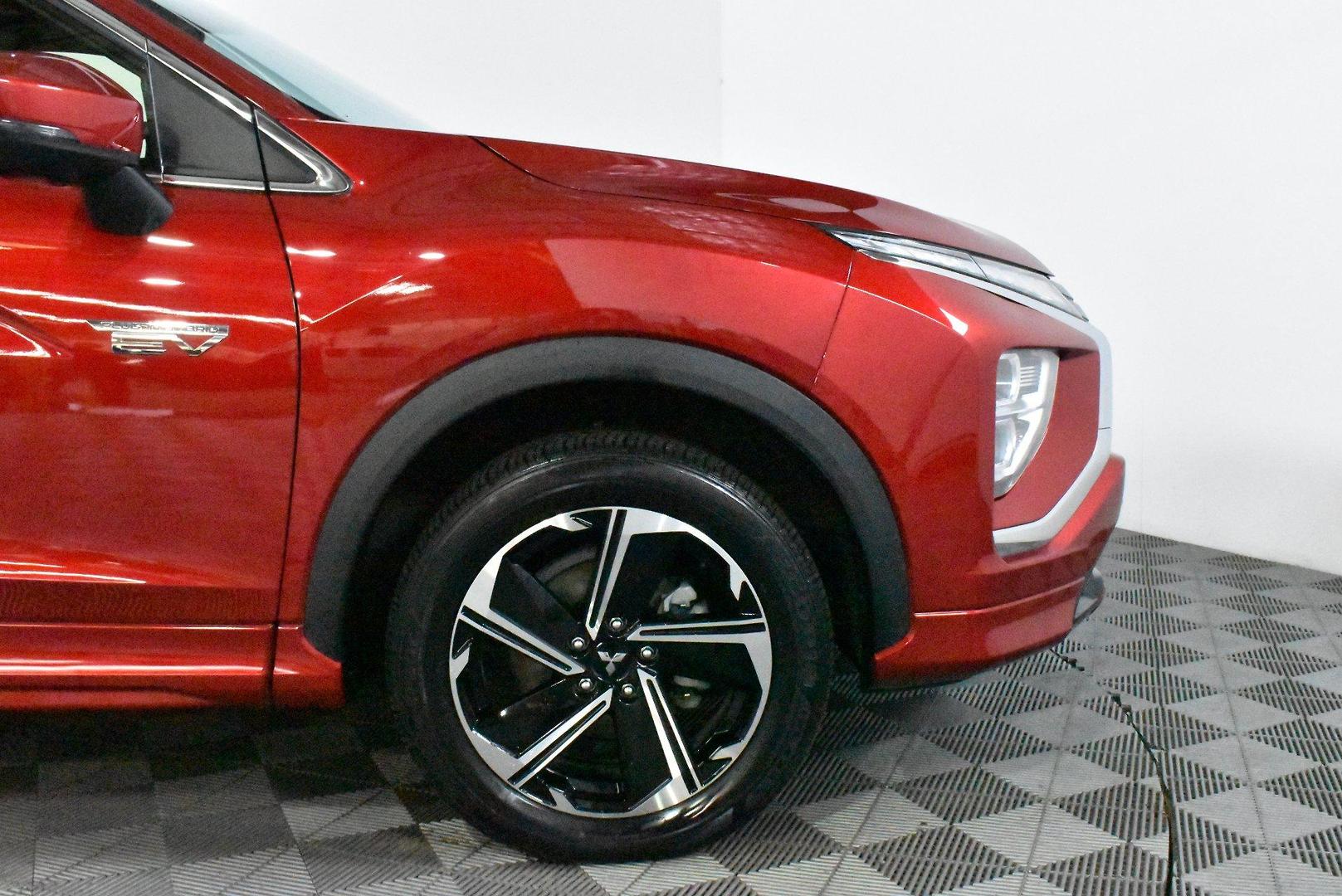 2022 Mitsubishi Eclipse Cross PHEV Exceed — photo 18