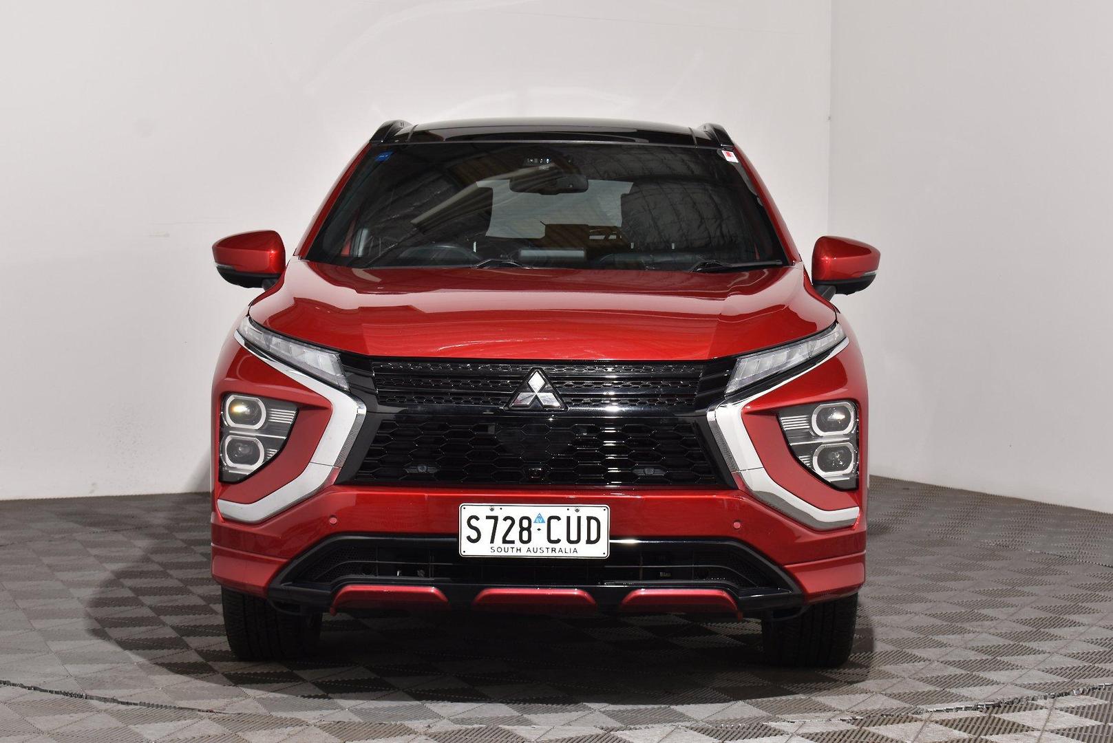 2022 Mitsubishi Eclipse Cross PHEV Exceed — photo 3
