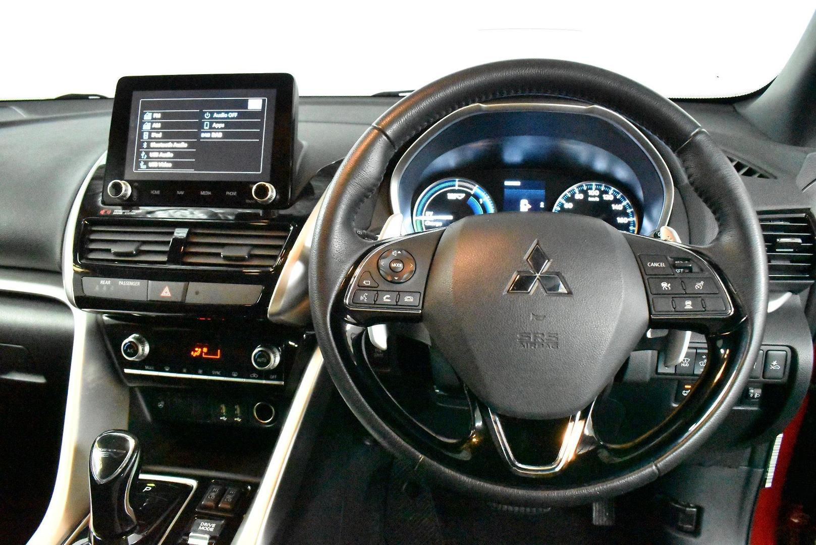 2022 Mitsubishi Eclipse Cross PHEV Exceed — photo 5