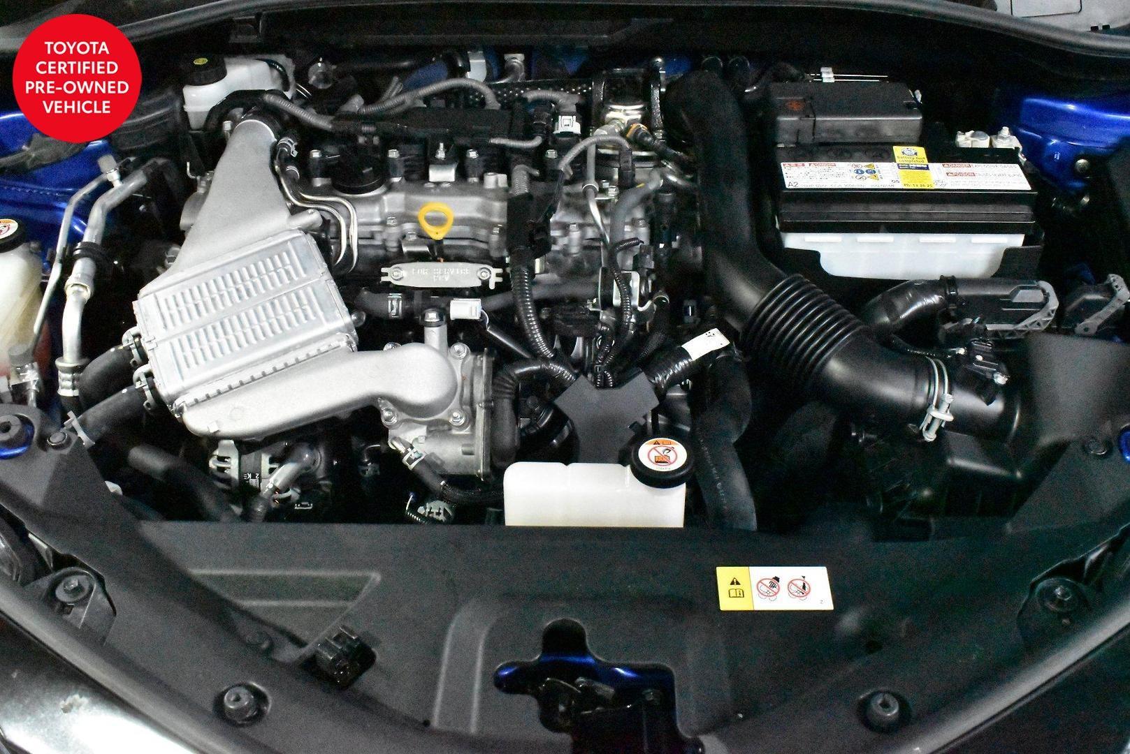 2019 Toyota C-HR — photo 17 of 27