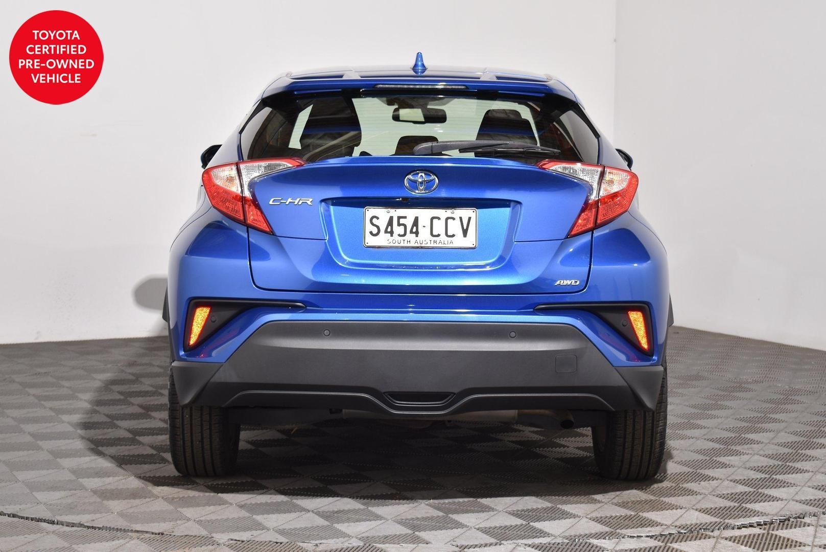 2019 Toyota C-HR — photo 4 of 27
