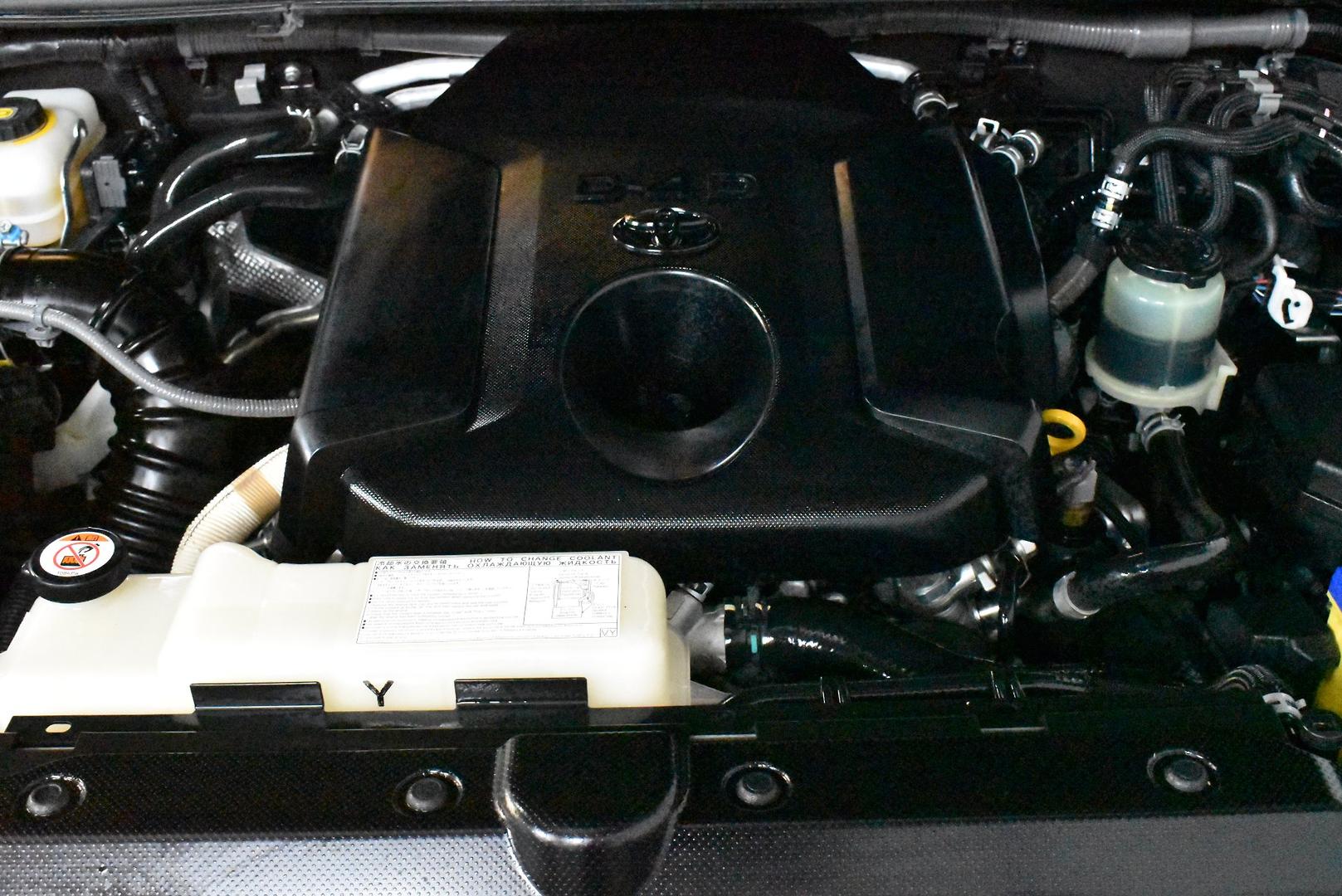 2017 Toyota Landcruiser Prado VX — photo 17