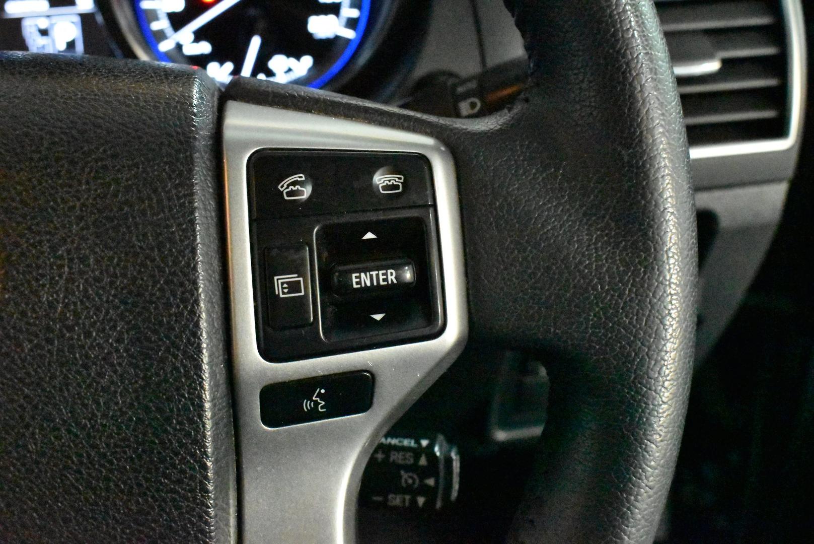 2017 Toyota Landcruiser Prado VX — photo 22