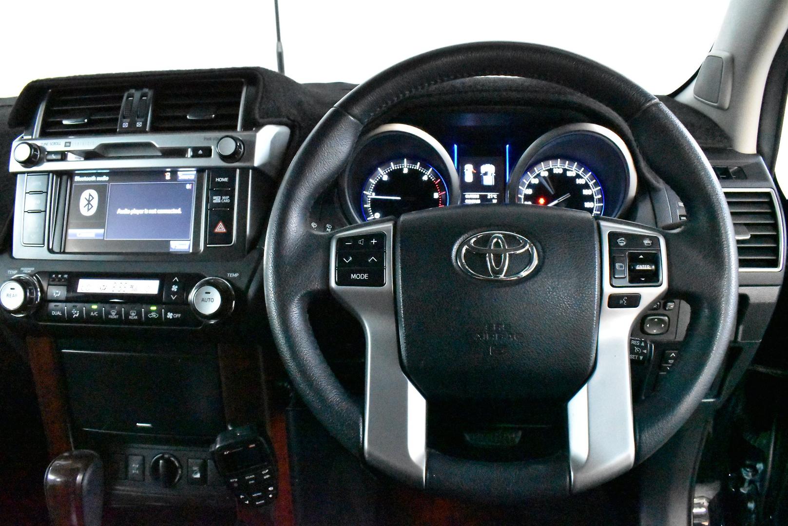 2017 Toyota Landcruiser Prado VX — photo 5