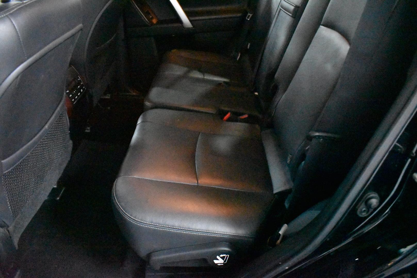 2017 Toyota Landcruiser Prado VX — photo 8