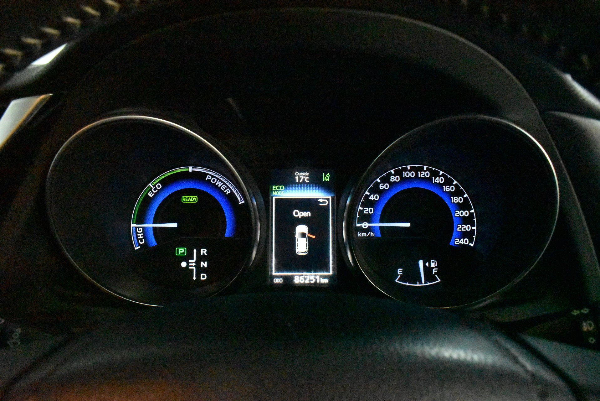 2017 Toyota Corolla Hybrid — photo 26
