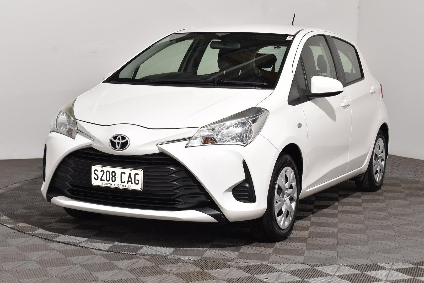2019 Toyota Yaris Ascent — photo 13