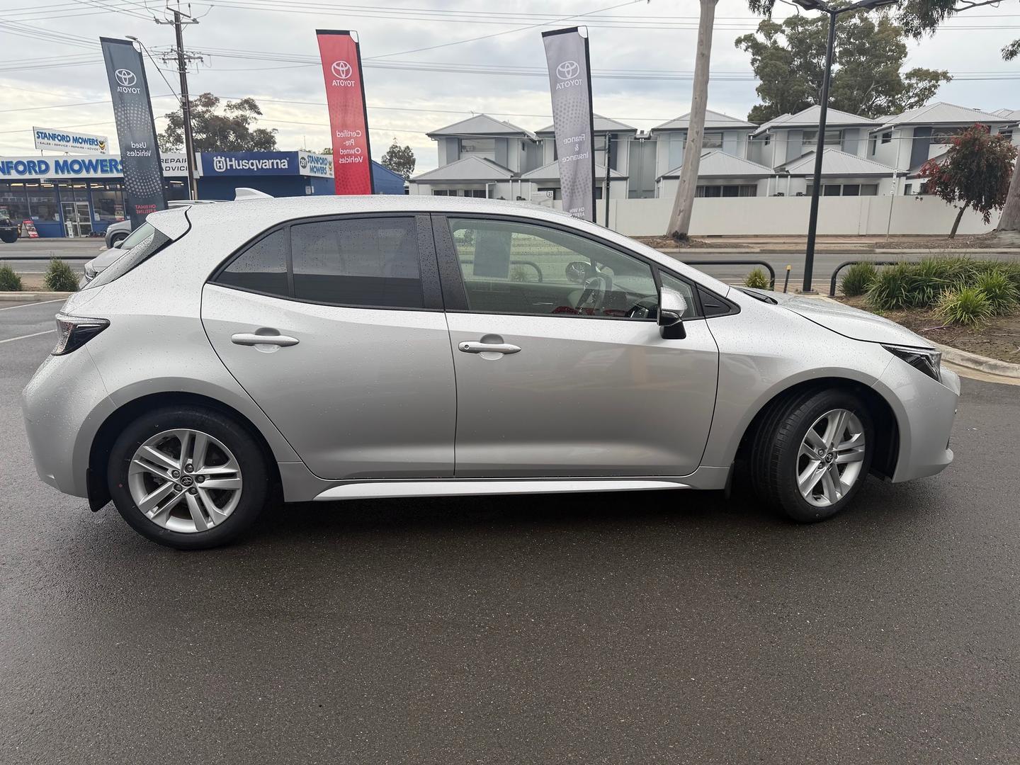 2021 Toyota Corolla SX — photo 8