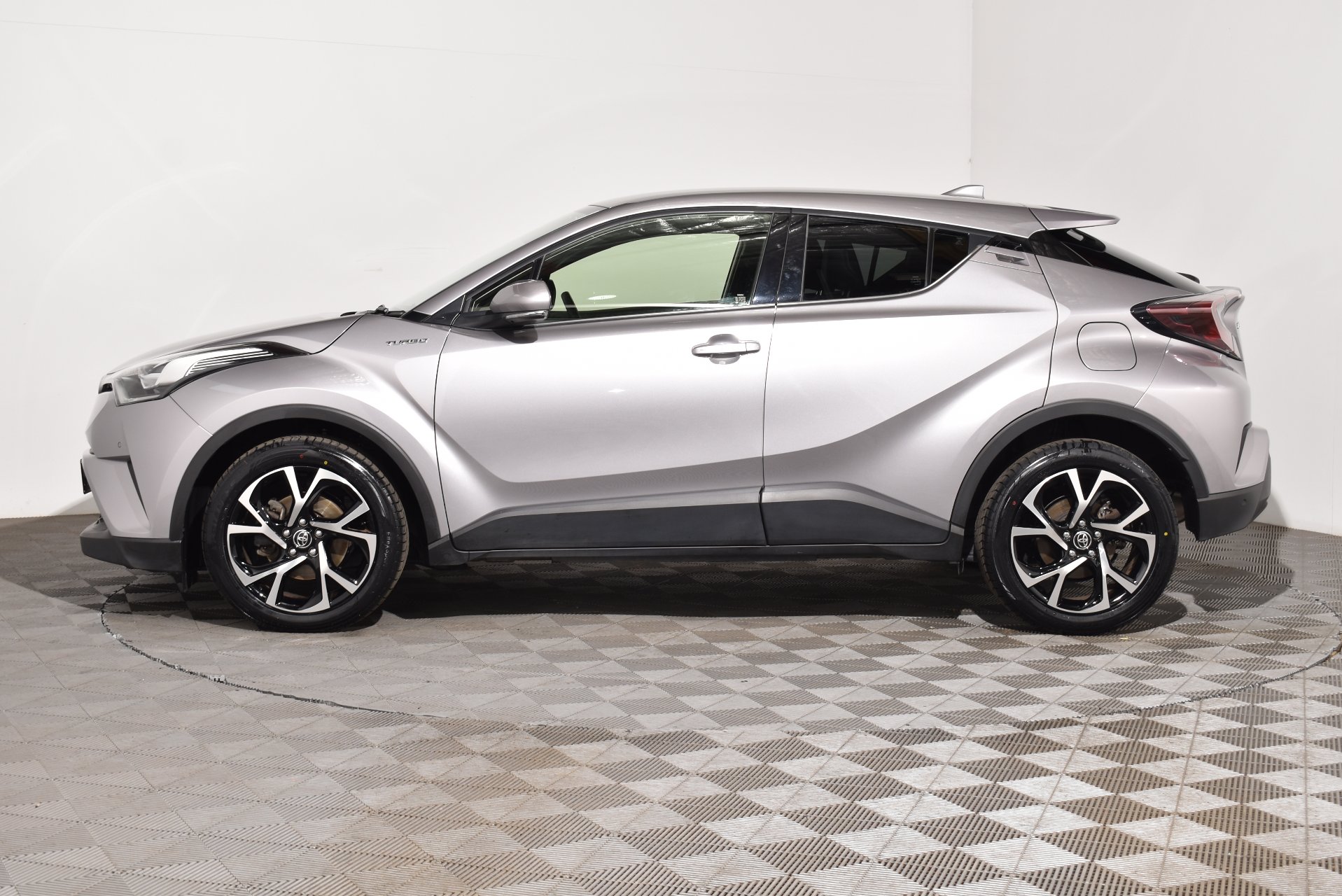 2018 Toyota C-HR Koba — photo 11