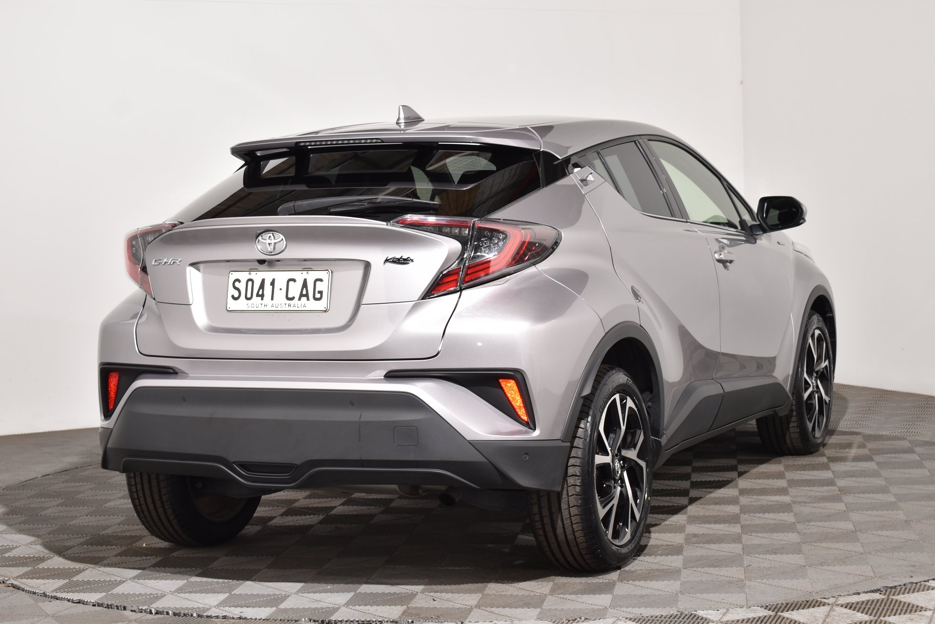 2018 Toyota C-HR Koba — photo 14