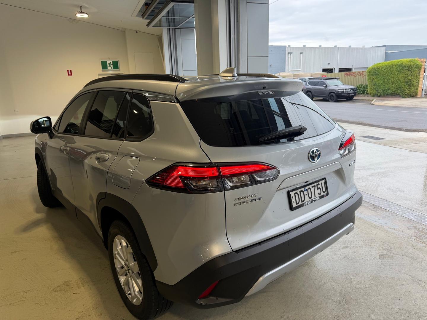 2023 Toyota Corolla Cross GXL — photo 11