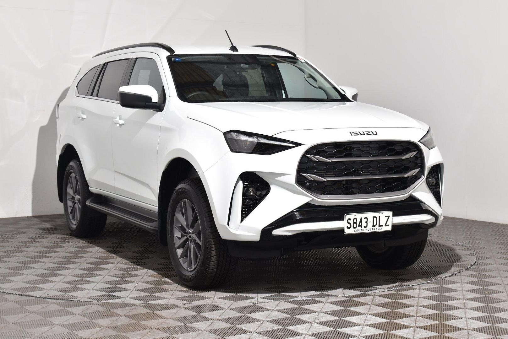 2026 Isuzu MU-X LSU — photo 1