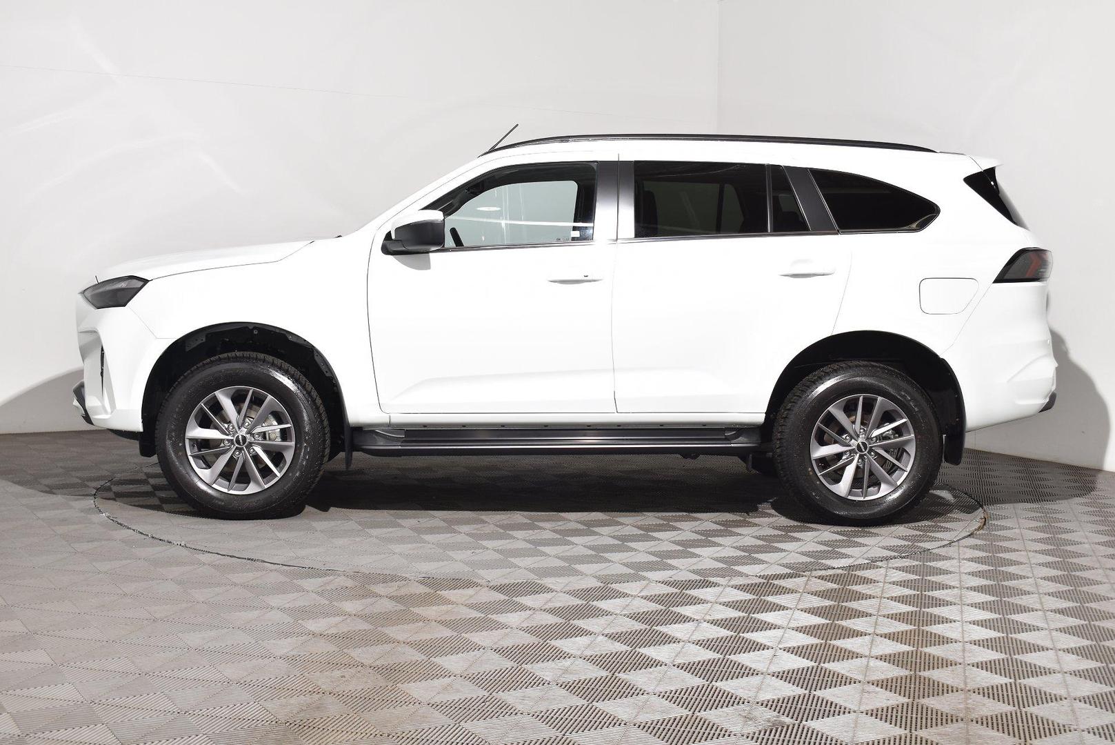 2026 Isuzu MU-X LSU — photo 12