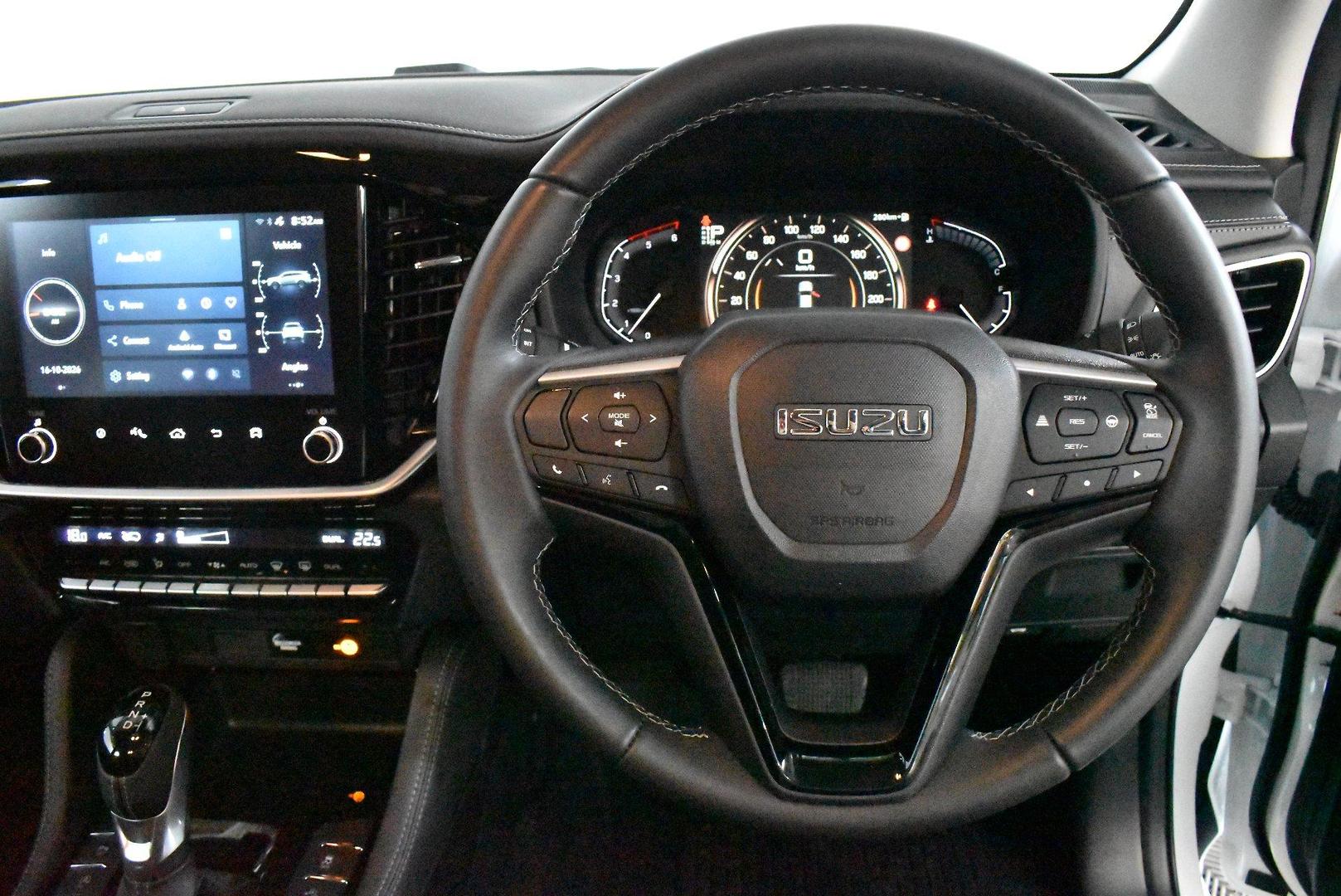 2026 Isuzu MU-X LSU — photo 5