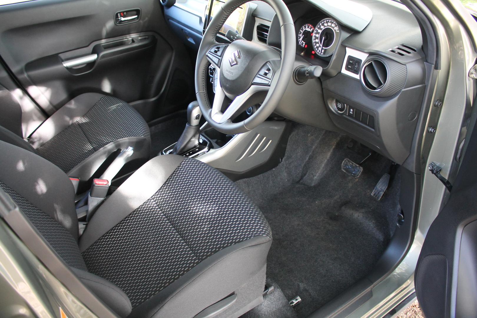 2024 Suzuki Ignis GLX — photo 18