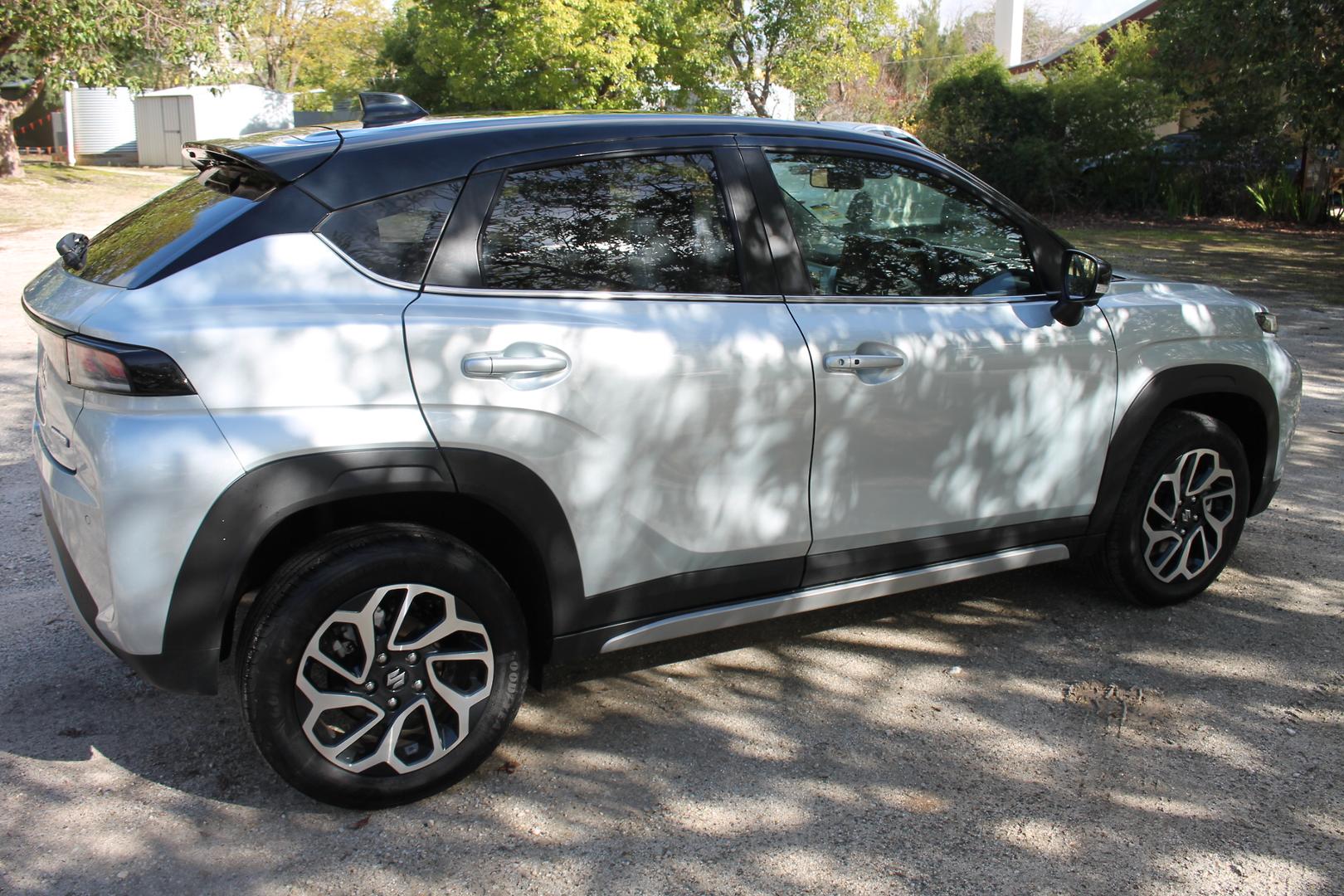 2025 Suzuki Fronx Hybrid — photo 3