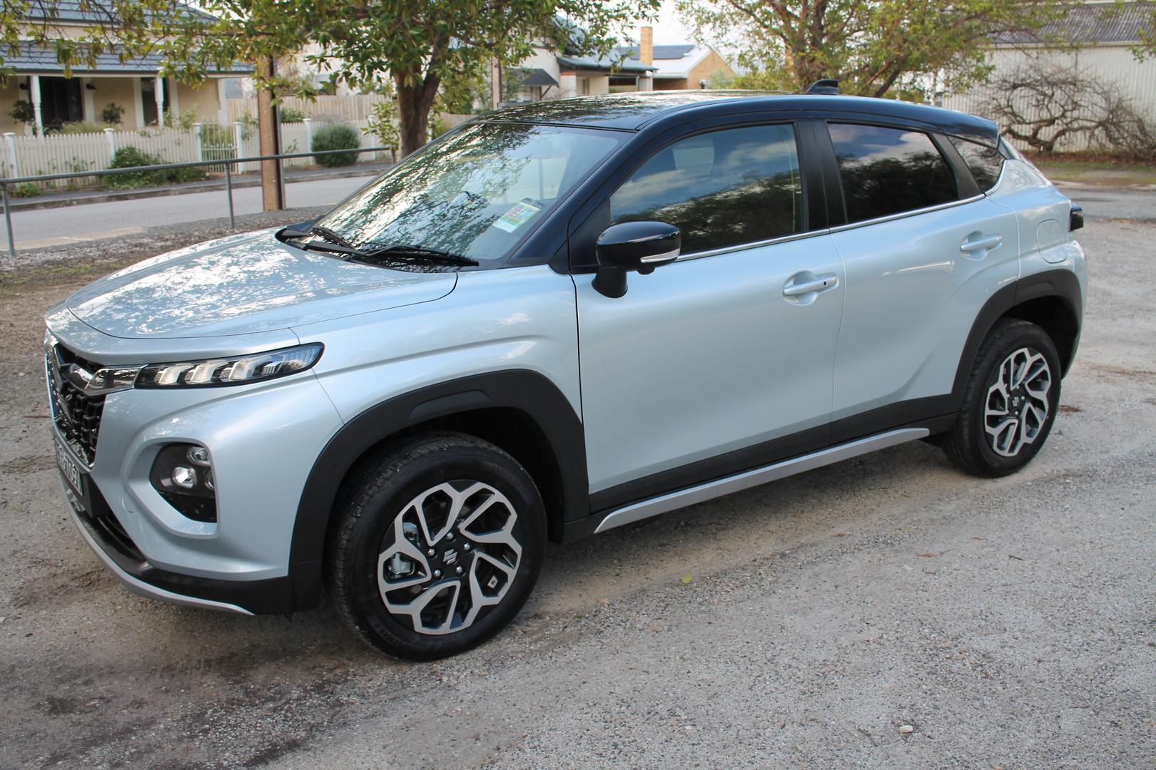 2025 Suzuki Fronx Hybrid — photo 4