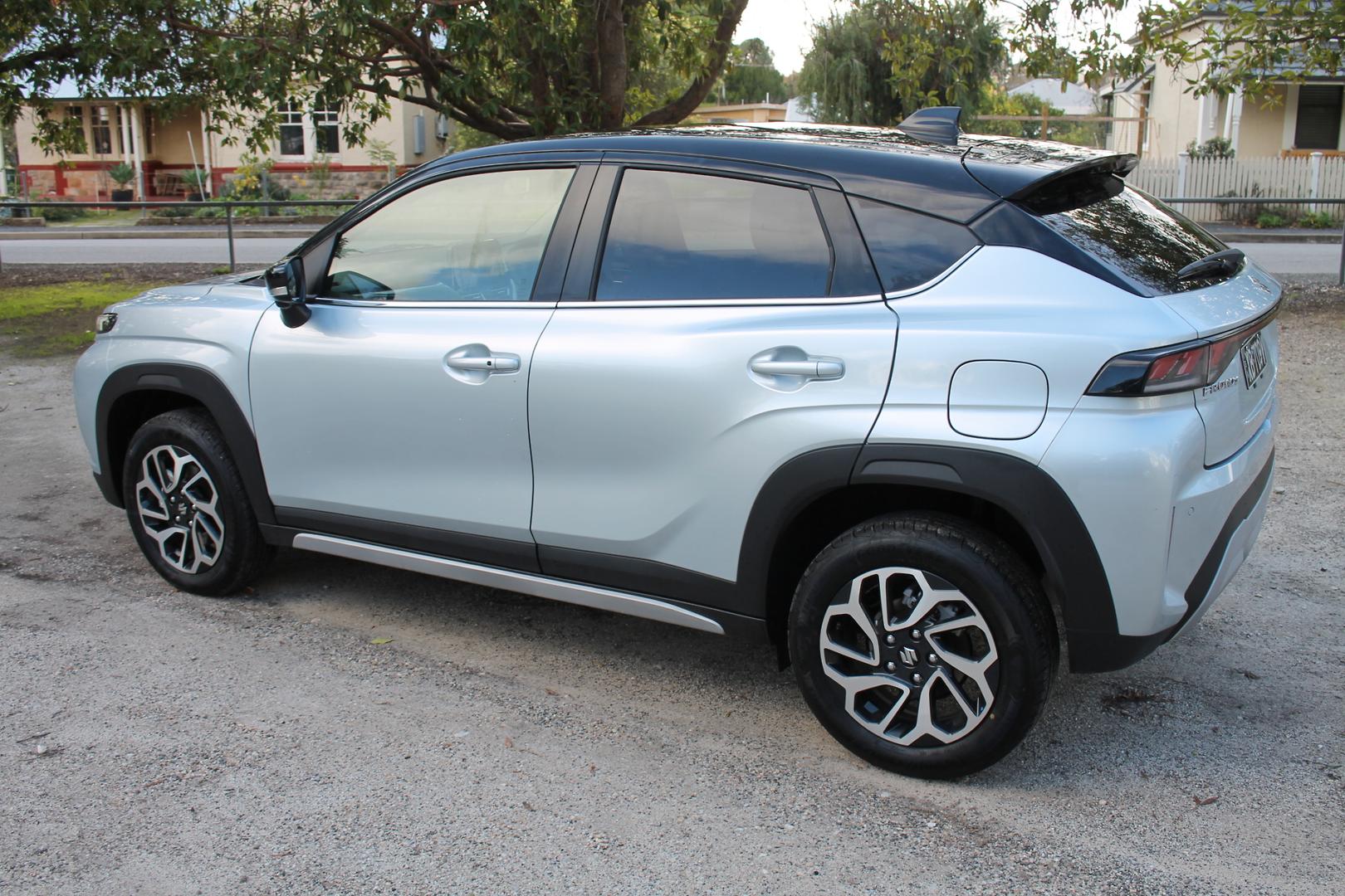 2025 Suzuki Fronx Hybrid — photo 6