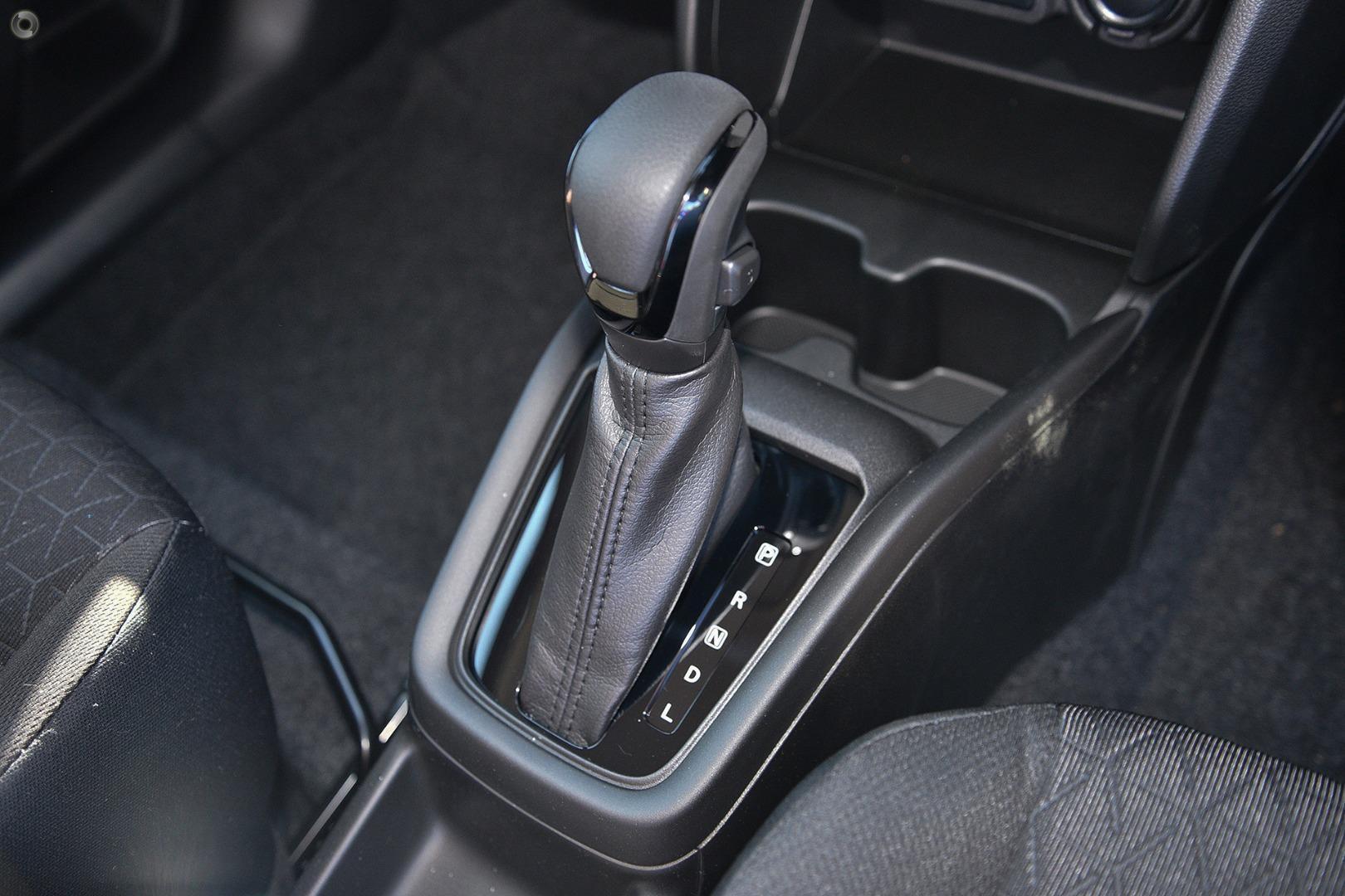2025 Suzuki Swift Hybrid — photo 15