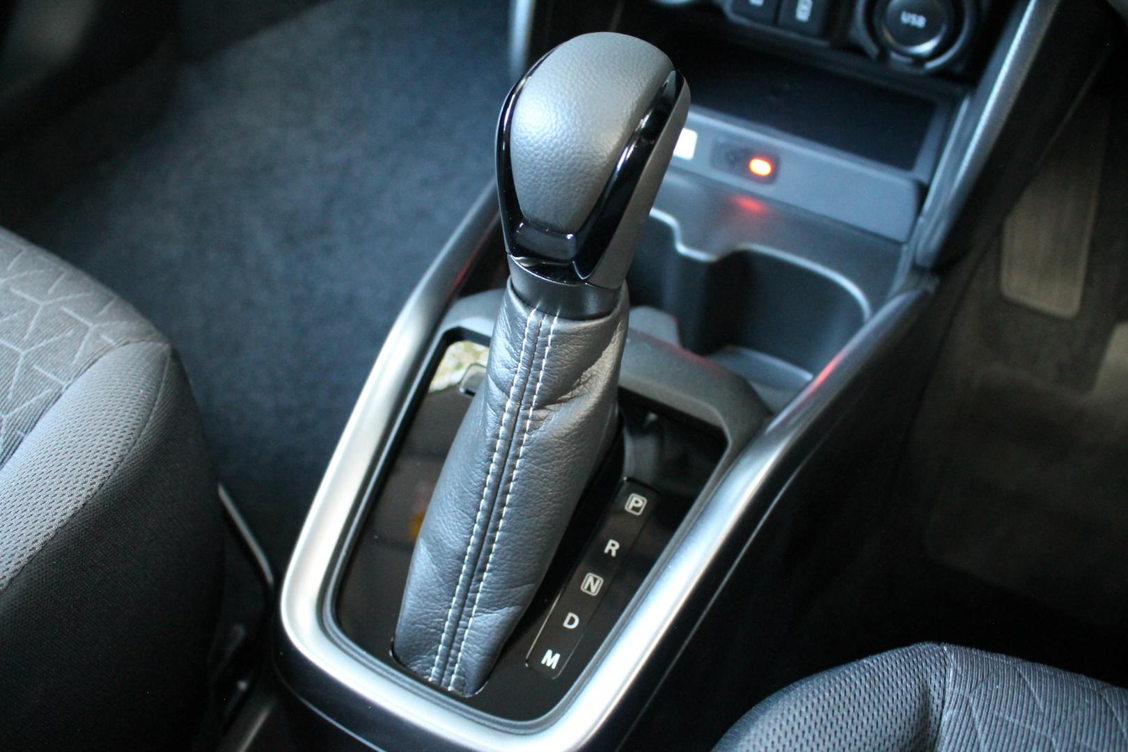 2025 Suzuki Swift Hybrid GLX — photo 11