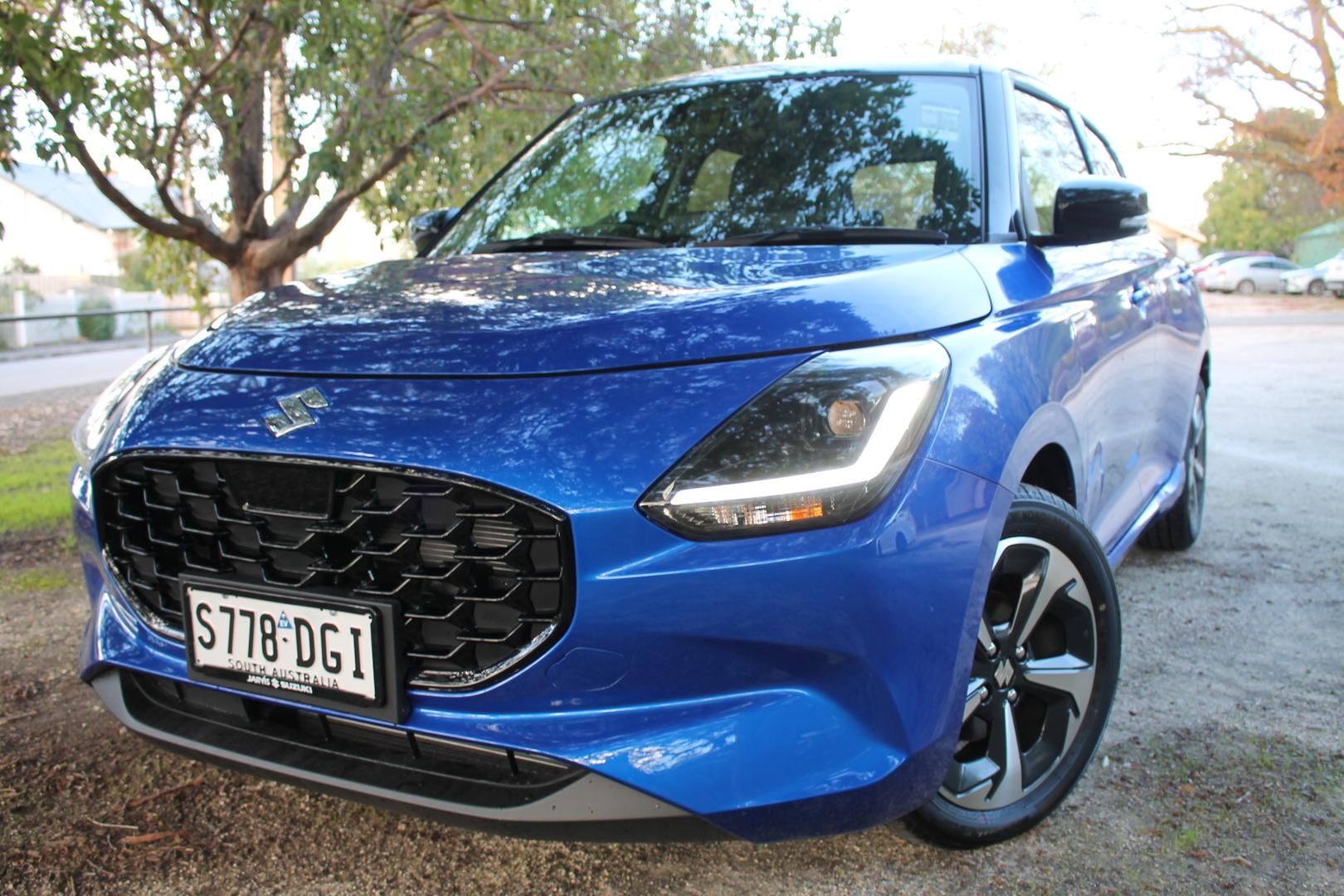 2025 Suzuki Swift Hybrid GLX — photo 3