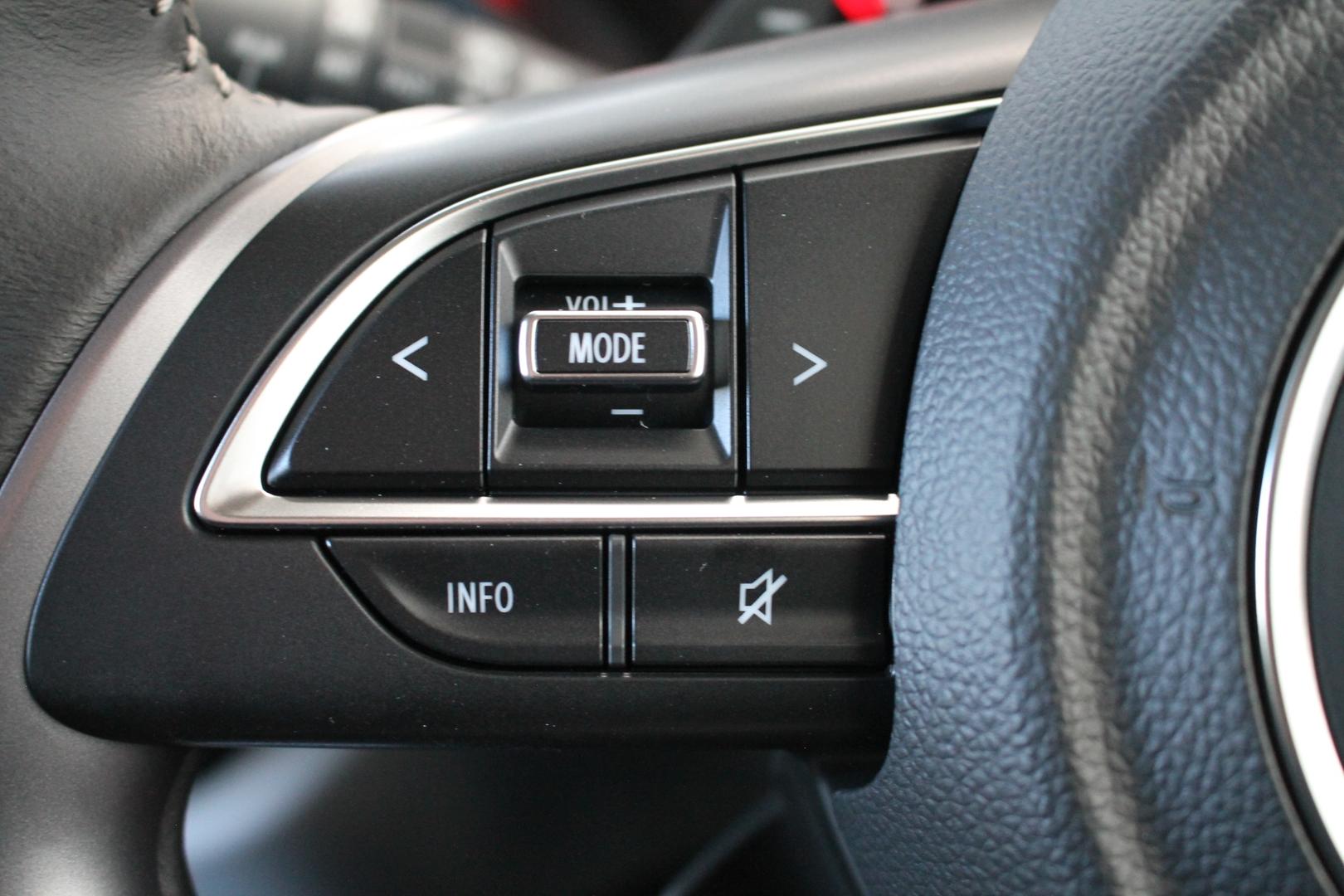 2025 Suzuki Swift Hybrid GLX — photo 7