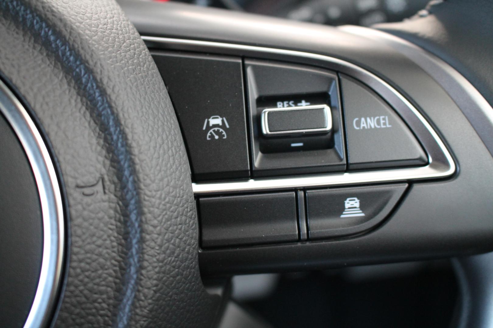 2025 Suzuki Swift Hybrid GLX — photo 9