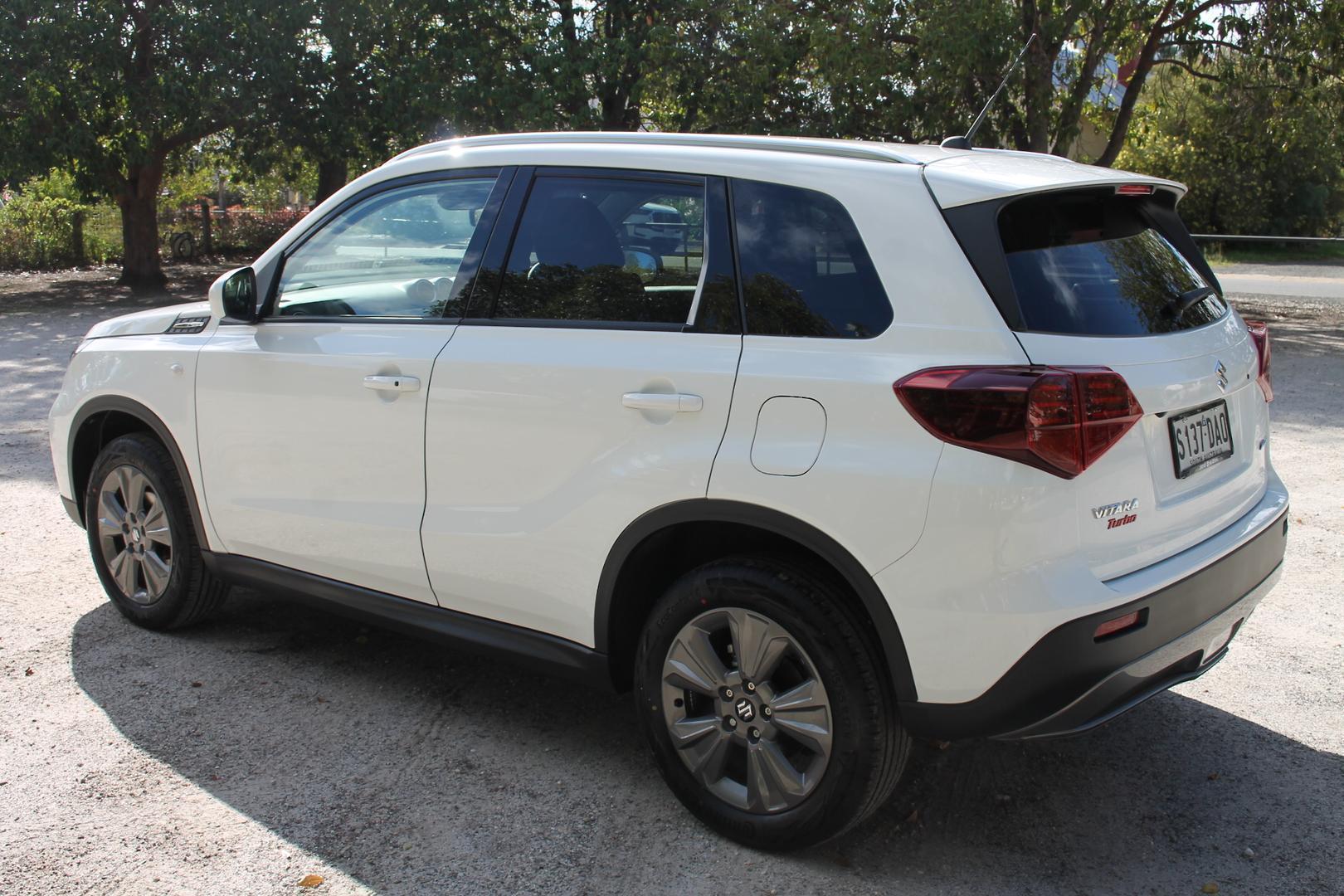 2026 Suzuki Vitara Turbo Hybrid — photo 6