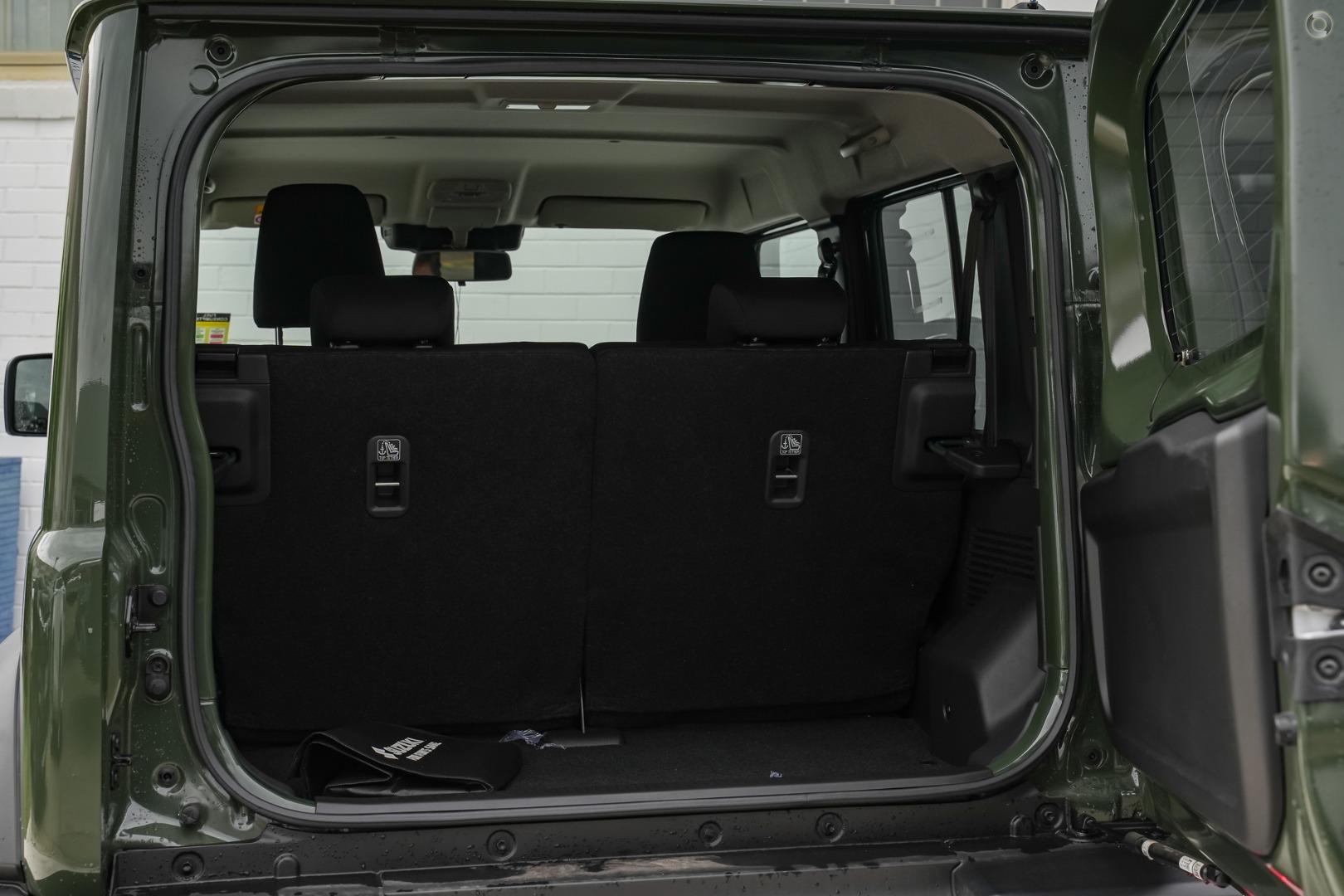 2026 Suzuki Jimny XL — photo 9